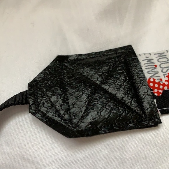 Minnie Mouse camera strap - Picture 3 of 4